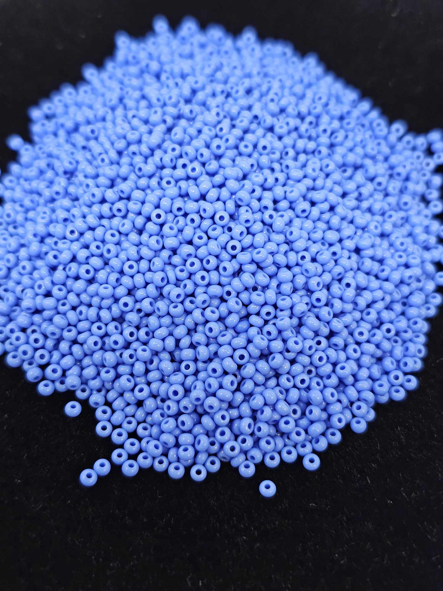 Czech Seed Beads 11/0 Opaque Medium Blue