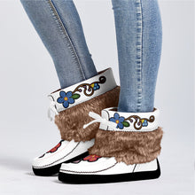 Load image into Gallery viewer, Flower Beadwork People Real Leather MocLux Short Style with Fur
